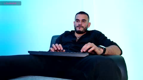 Esteban Fernandez online show from 11-08-25, 01:50