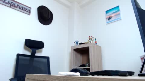 Esteban Fernandez online show from 02-17-26, 08:33