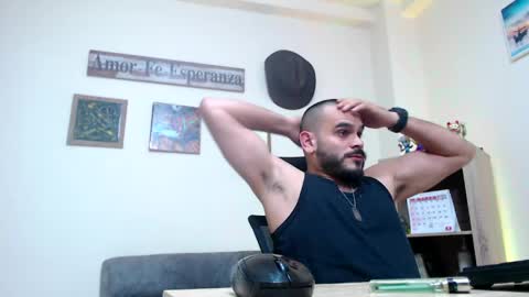 Esteban Fernandez online show from 04-03-26, 06:55