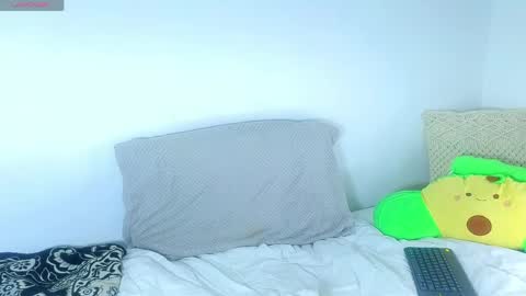 Esteban independent model online show from 05-18-26, 04:18
