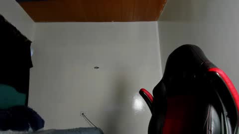 estebanlobo online show from 10-02-25, 11:34