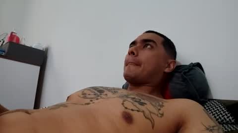 Snapshot of estebanmed92 chatting on 02-27-26, 05:57 estebanmed92 online show from 02-27-26, 05:57