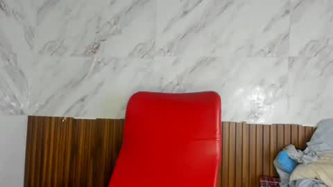 Snapshot of estefani_robles chatting on 06-29-26, 12:39 estefani robles online show from 06-29-26, 12:39