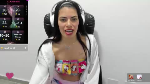 Snapshot of estefanii_r chatting on 02-14-26, 03:14 Estefanii R online show from 02-14-26, 03:14