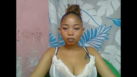 estelah20 online show from 02-02-26, 05:17