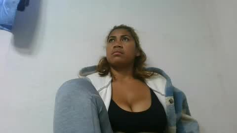 Snapshot of estelah796836 chatting on 06-21-26, 05:43 estelah796836 online show from 06-21-26, 05:43