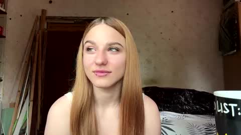 Snapshot of estelaroda chatting on 06-24-26, 08:02 Rina online show from 06-24-26, 08:02