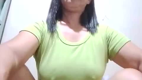 Snapshot of estella_babe chatting on 03-24-26, 02:22 estella_babe online show from 03-24-26, 02:22