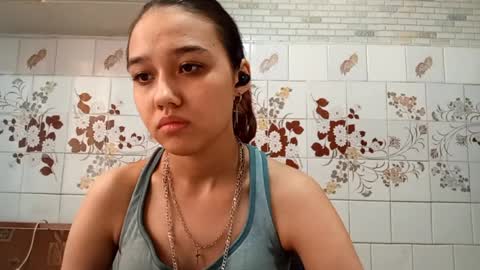 Snapshot of estellekirbo chatting on 03-28-26, 01:11 estellekirbo online show from 03-28-26, 01:11