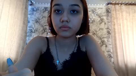 Snapshot of estellekirbo chatting on 04-01-26, 01:01 estellekirbo online show from 04-01-26, 01:01