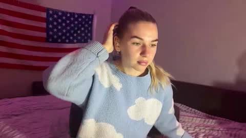 Ester online show from 12-03-25, 06:17