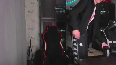 LOUIS online show from 11-09-25, 07:12