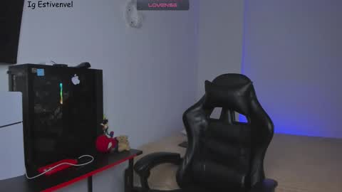 Snapshot of estivenvel chatting on 03-03-26, 12:50 estivenvel online show from 03-03-26, 12:50