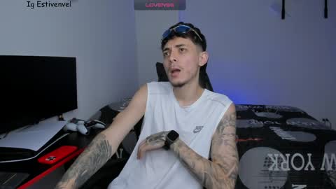 Snapshot of estivenvel chatting on 03-25-26, 04:46 estivenvel online show from 03-25-26, 04:46