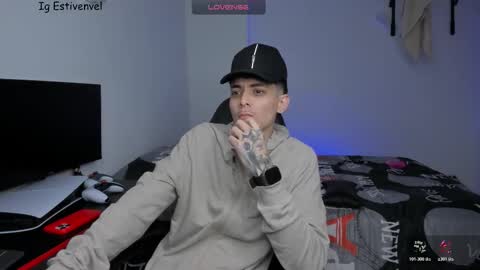 Snapshot of estivenvel chatting on 03-27-26, 05:12 estivenvel online show from 03-27-26, 05:12