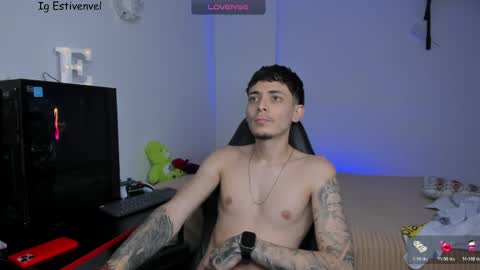 Snapshot of estivenvel chatting on 04-08-26, 04:51 estivenvel online show from 04-08-26, 04:51