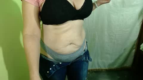  Marylin  online show from 12-24-24, 09:00