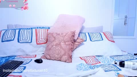 Snapshot of estrella_duran chatting on 01-16-25, 10:55 Estrellita online show from 01-16-25, 10:55