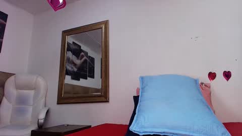 Estrella online show from 03-10-25, 11:53