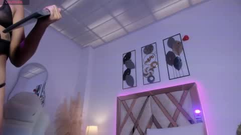 Snapshot of estrellavega_ chatting on 05-04-26, 07:21 Estrella online show from 05-04-26, 07:21