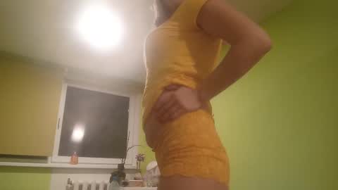 Snapshot of estrellawalters chatting on 12-29-24, 05:54 estrellawalters online show from 12-29-24, 05:54