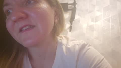 Snapshot of estrellawalters chatting on 04-26-26, 03:21 estrellawalters online show from 04-26-26, 03:21