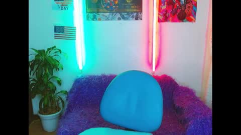 Snapshot of estrellita__jordan chatting on 02-04-25, 07:51 JORDAN online show from 02-04-25, 07:51