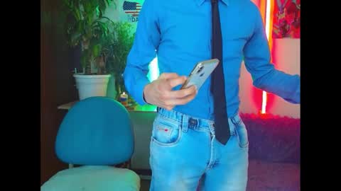 Snapshot of estrellita__jordan chatting on 02-09-25, 02:06 JORDAN online show from 02-09-25, 02:06