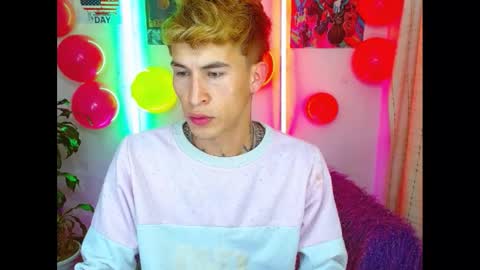 Snapshot of estrellita__jordan chatting on 02-16-25, 08:54 JORDAN online show from 02-16-25, 08:54