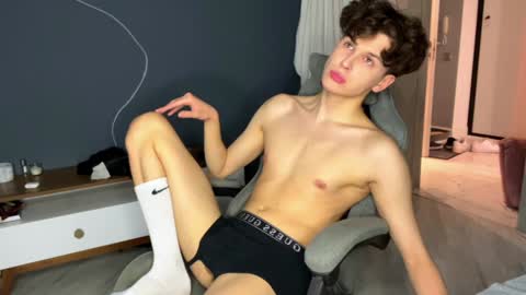 Alex online show from 12-17-24, 12:54