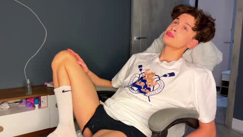 Alex online show from 12-28-24, 08:15