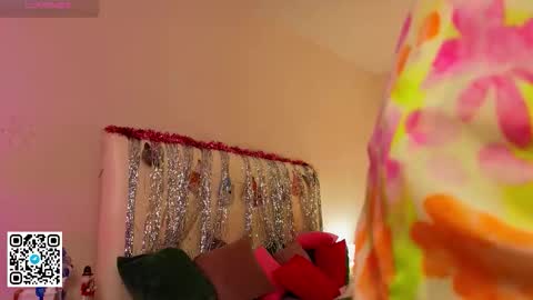 esyameglin online show from 11-19-25, 02:22