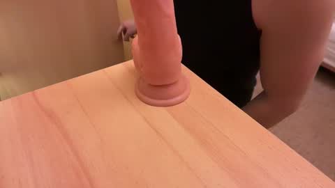 Tom online show from 12-16-25, 12:48