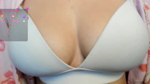 Snapshot of eternalmuse chatting on 07-02-26, 09:04 eternalmuse online show from 07-02-26, 09:04