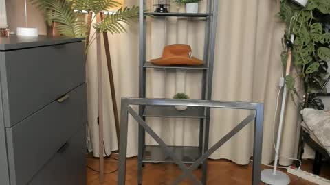 Snapshot of eternity_cuite chatting on 11-28-25, 05:43 Natalie online show from 11-28-25, 05:43