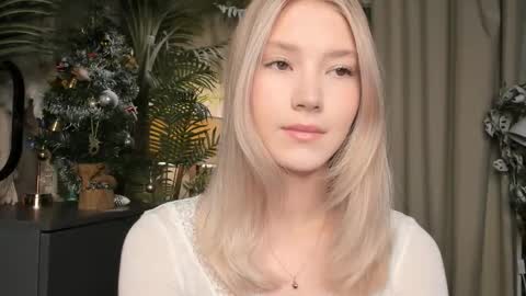 Natalie online show from 01-08-26, 05:54