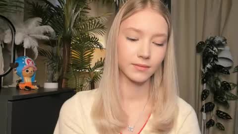 Natalie online show from 02-15-26, 07:51