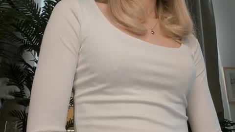 Natalie online show from 03-14-26, 05:57