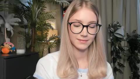 Natalie online show from 03-21-26, 08:19