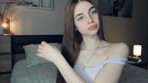 Snapshot of eternity_is_endless chatting on 12-28-24, 07:33 Mary online show from 12-28-24, 07:33