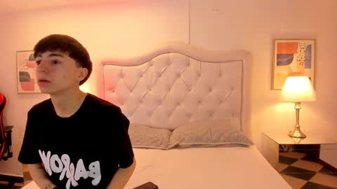 ethan and ava online show from 01-19-25, 01:22