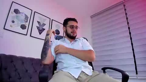 Snapshot of ethan_greacee chatting on 02-19-26, 12:01 ethan_greacee online show from 02-19-26, 12:01