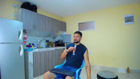 Jose online show from 12-15-25, 12:31