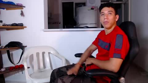 Snapshot of ethan_noir chatting on 06-03-26, 04:48 Ethan Noir online show from 06-03-26, 04:48