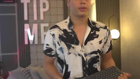 ethan_occonor online show from 09-21-25, 06:31