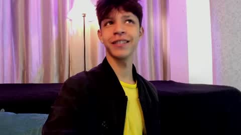 Snapshot of ethan_qop chatting on 06-17-26, 11:34 Ethan online show from 06-17-26, 11:34