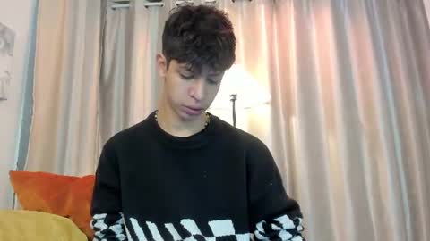 Snapshot of ethan_qop chatting on 06-18-26, 11:14 Ethan online show from 06-18-26, 11:14