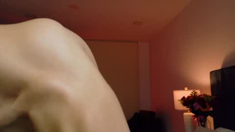 Snapshot of ethan_skiny_ chatting on 05-31-26, 05:04 Joan online show from 05-31-26, 05:04
