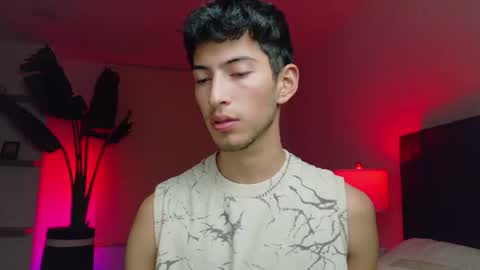 Snapshot of ethan_skiny_ chatting on 06-21-26, 05:21 Joan online show from 06-21-26, 05:21