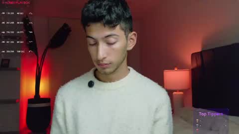 Snapshot of ethan_skiny_ chatting on 07-10-26, 06:50 Joan online show from 07-10-26, 06:50